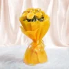8 Yellow Roses