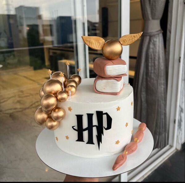 Harry Potter theme cake